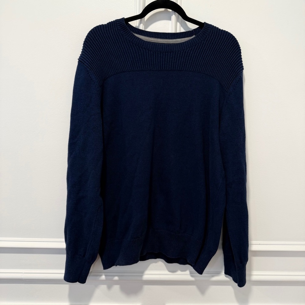 Banana Republic Men's Size L Navy Blue‎ Crewneck Sweater Ribbed Shoulder Detail